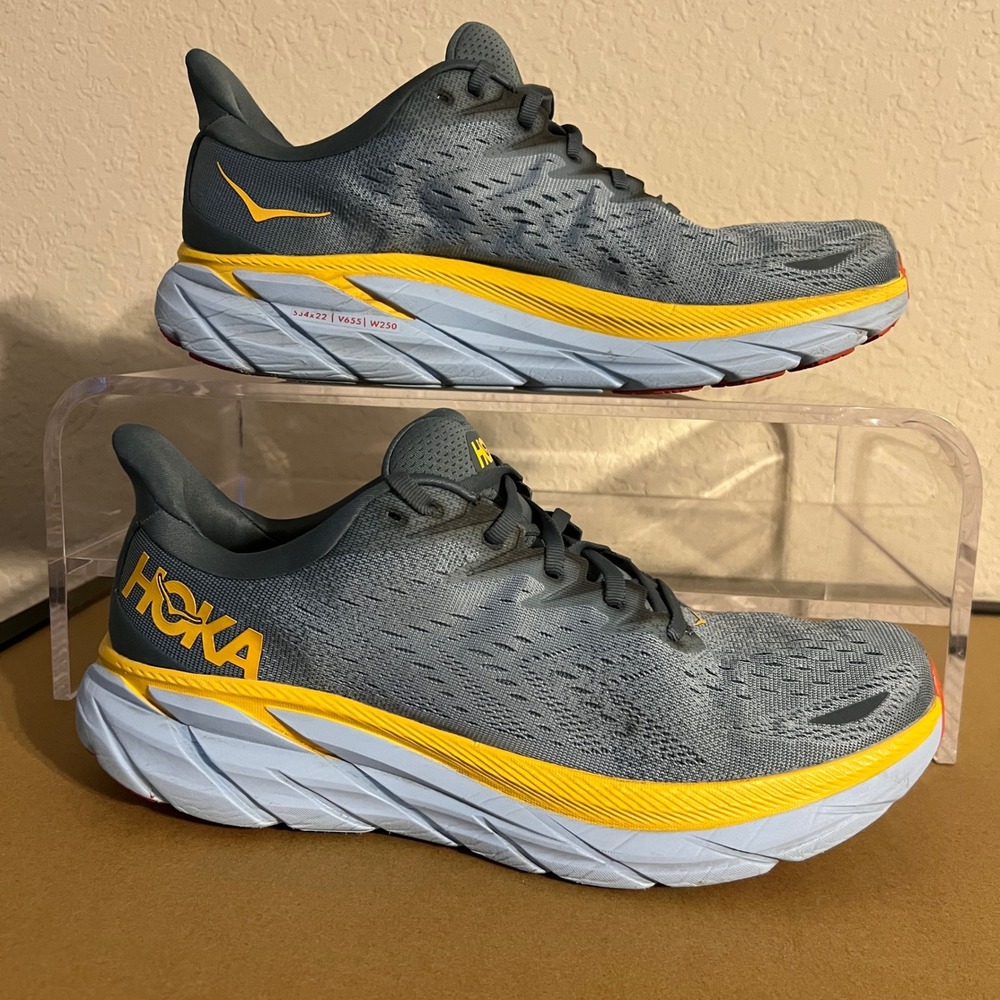 HOKA ONE ONE Clifton 8 Men's Running Shoes Size 11D 1119393